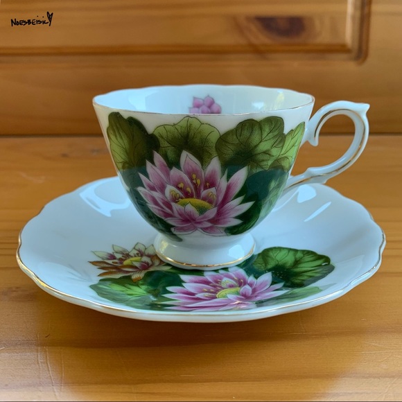🚫SOLD•E✝️SY🚫 Vintage July Water Lily Teacup - Picture 4 of 11